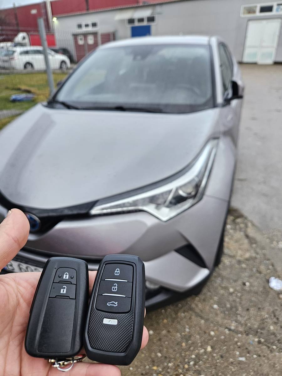 Chei Toyota C-HR, service la domiciliu